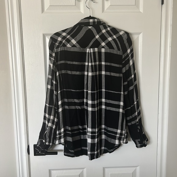 BUNDLE 3/$12 Calvin Klein Jeans Plaid Shirt - Picture 2 of 6